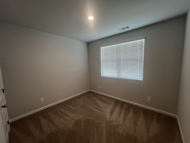 Photo - 110 Hartmann Crossing Dr