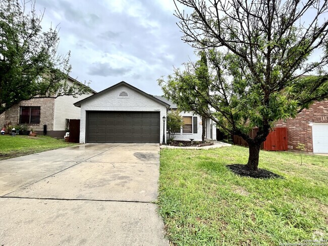 Building Photo - 10227 Sandbrook Hill Rental