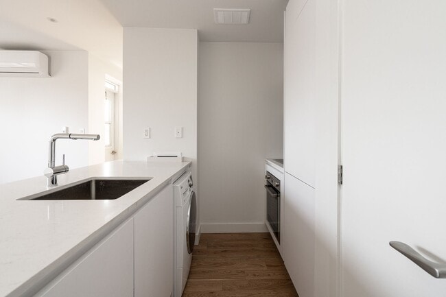 Photo - 109 Indian Rd Unit 502