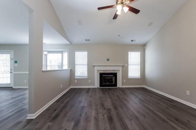 Photo - 6222 Spanish Moss Ln