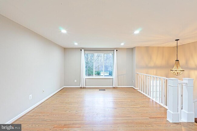 Photo - 9705 Locust Hill Dr