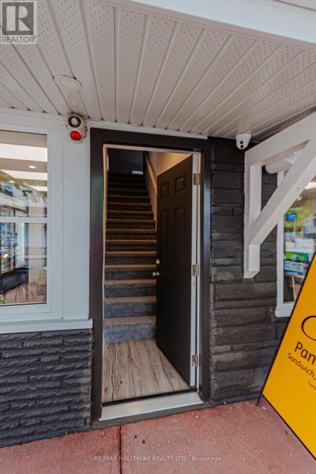 Photo - 930 Lake Dr E Unité 2