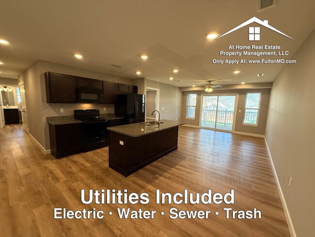 Building Photo - 2610 N Bluff St Unit 2610-201 North Bluff Street