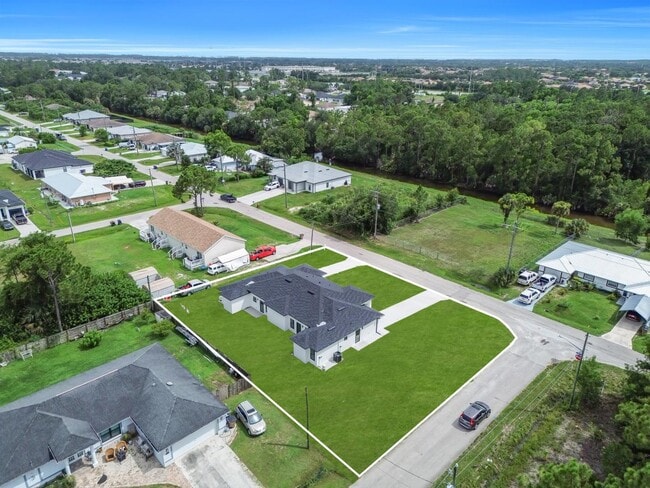 2441 / 2443 Mae Ave S (4920/4922 28th St SW) - 2441 Mae Ave S (4920 28th St SW) Single