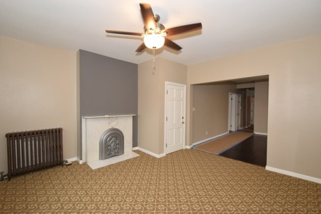 Photo - 1668 N Van Buren St Unit Upper