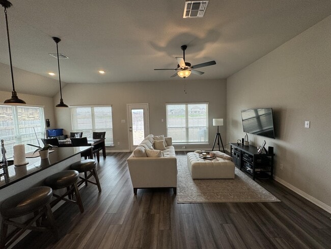 Photo - 8314 Stonehollow