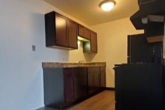 Updated Kitchen space - Marengo Woods