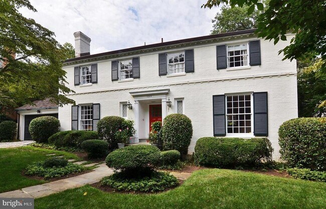 Photo - 5944 Searl Terrace