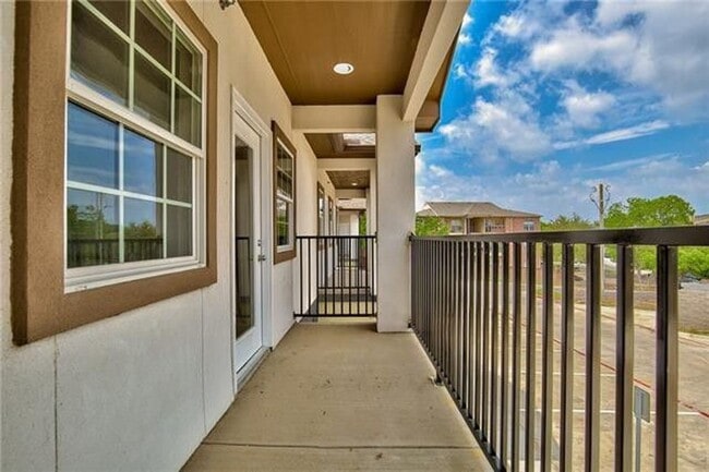 13609 Pinnacle Cir W Unit 1205