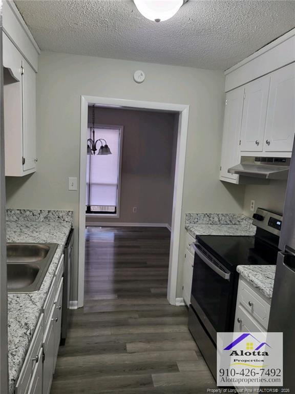 Photo - 482 Corning Pl