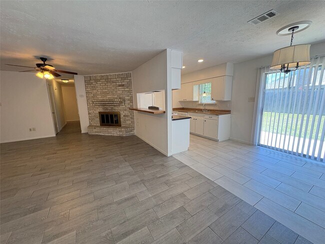2502 Marble Falls Dr