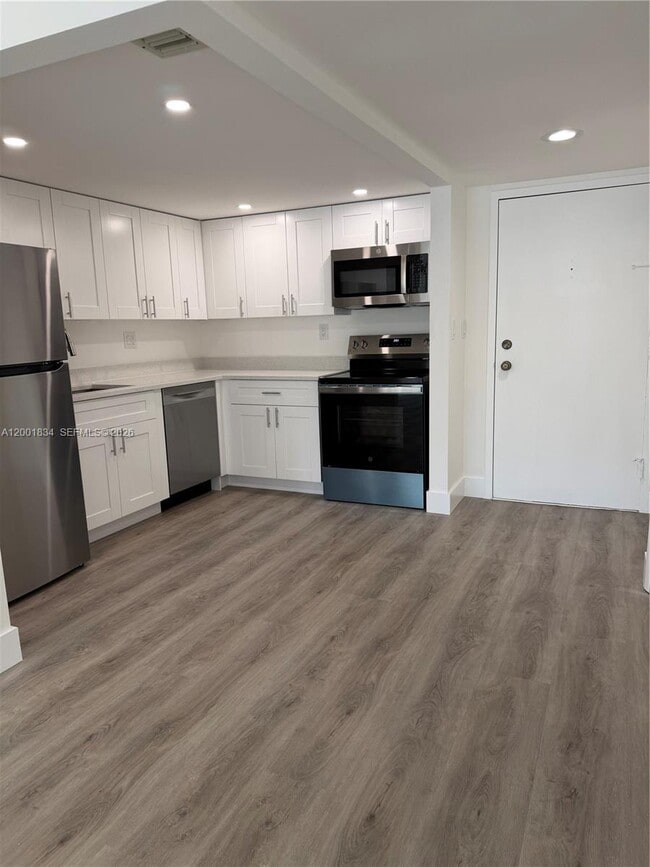 Photo - 200 Lakeview Dr Unit 102