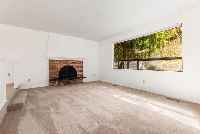 Photo - 10716 NE 144th Ct