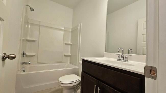 Photo - Spacious like new home in Hermitage FOR LEASE