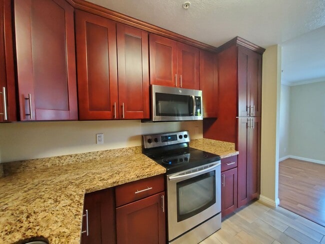 Photo - Spacious 2 bedroom 2 bath condo with perfect floor plan Unit #102