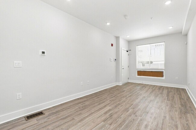950 N 43rd St Unit 950 N 43rd - Unit 1