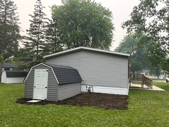 Photo - 1539 Huron Ct
