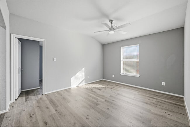 Photo - 4528 Sleepy Meadows Dr