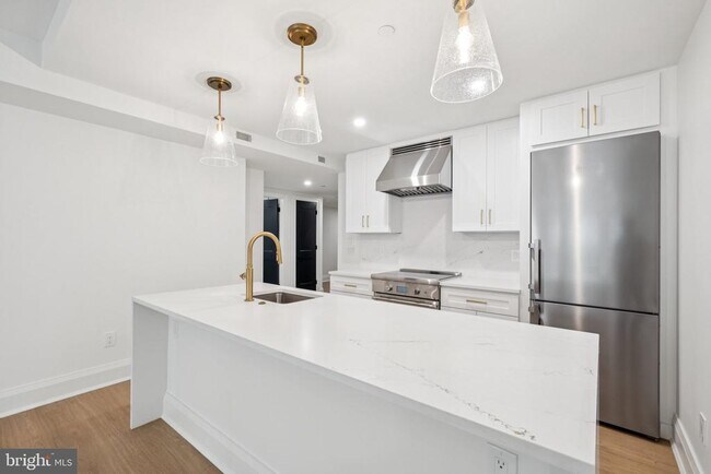 Photo - 135 S 19th St Unit 302