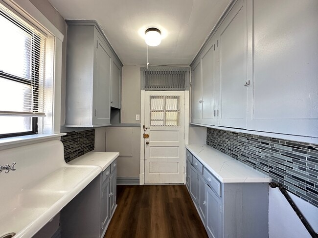 Photo - 3123 N Hamlin Ave Unit C4