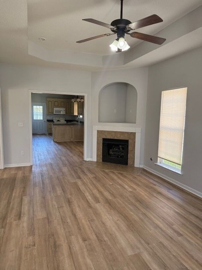 Nice 3 Bed 2 bath Home Available! Schedule... - Nice 3 Bed 2 bath Home Available! Schedule...