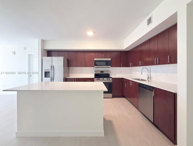 Photo - 11239 NW 4th Terrace Unidad 610