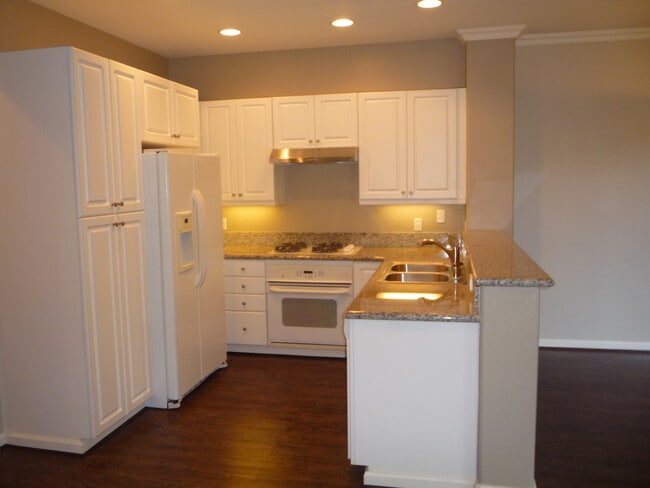 Building Photo - 10978 Serafina Ln