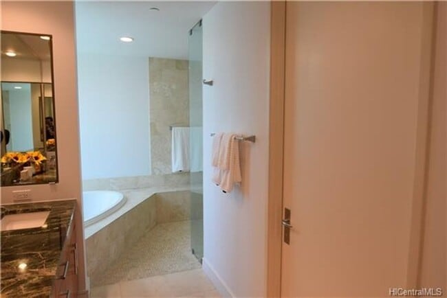Photo - Hokua 3 bedroom corner unit
