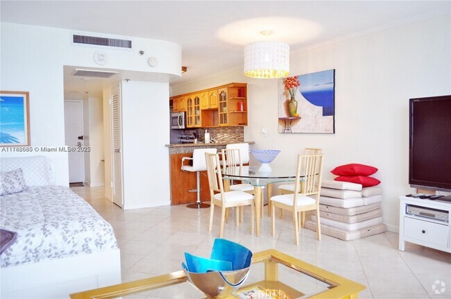 Building Photo - 100 Lincoln Rd Unit 1119 Rental