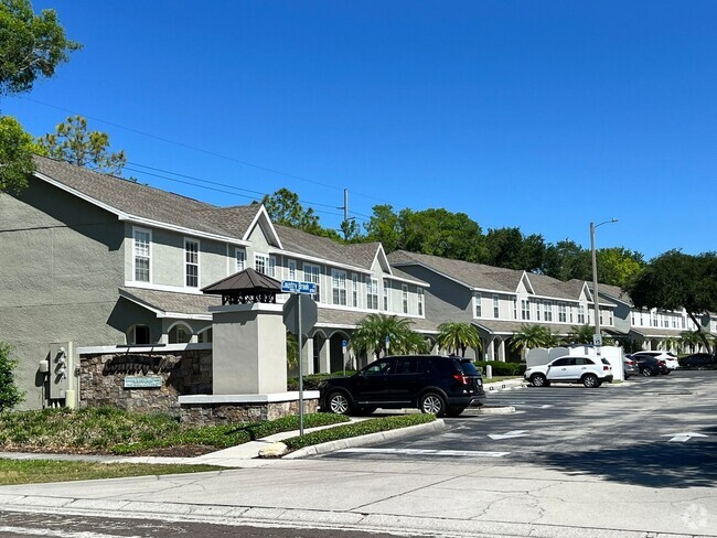 Building Photo - 12750 Country Brook Ln Rental