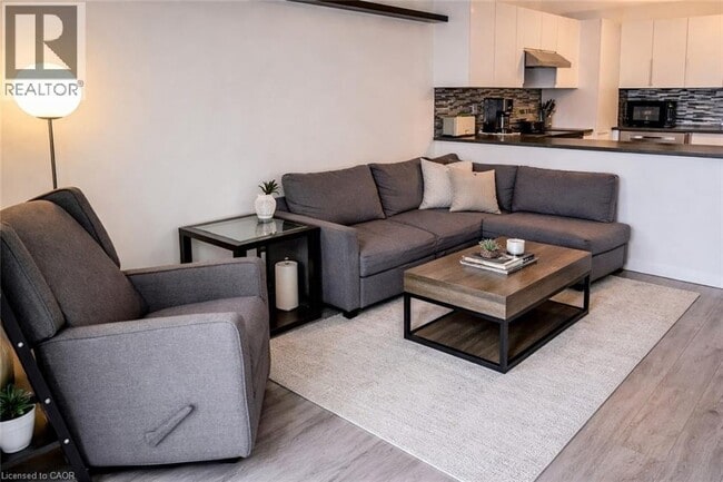 Photo - 400 York Blvd Unité 105