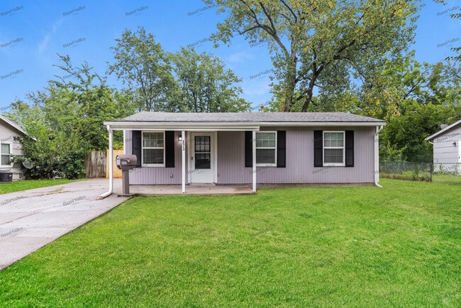 Photo - 2513 S 48th Terrace