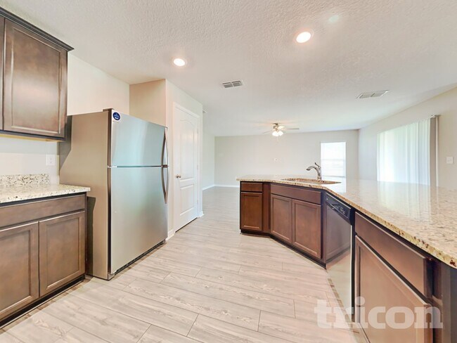Photo - 304 Kensington View Dr