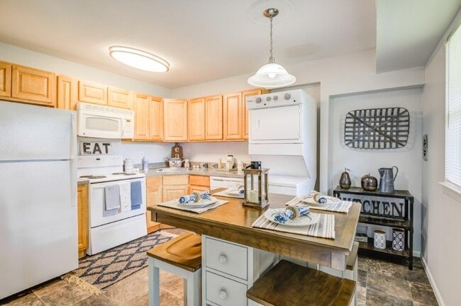 Eastampton Gardens Apartment Homes