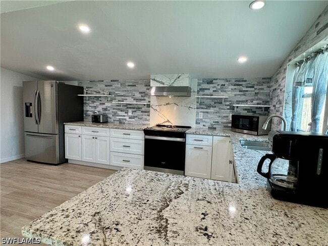 Photo - 829 107th Ave N