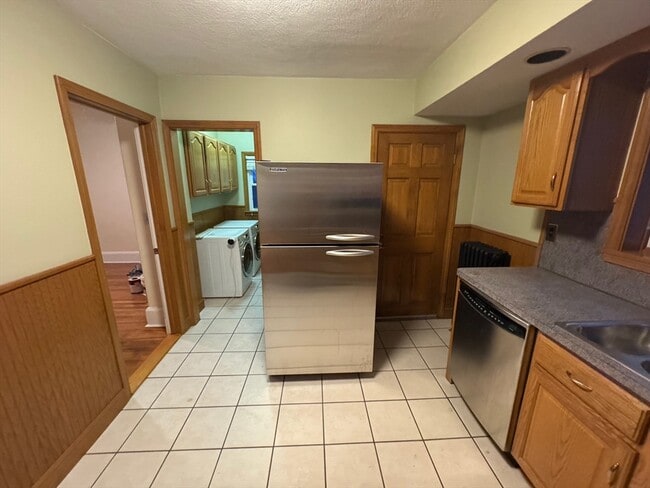 Photo - 145 Albion St Unit 1