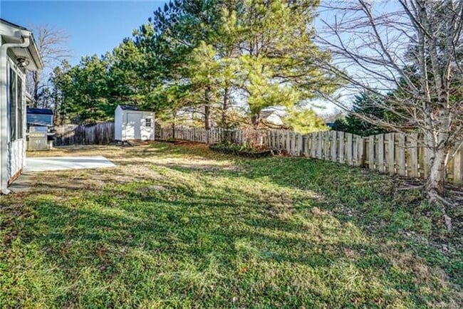 7731 Blue Cedar Dr