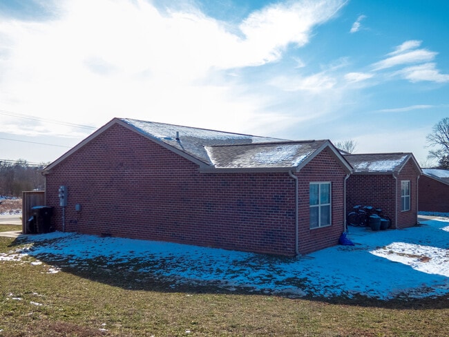 Photo - 802 S Old Sevierville Pike