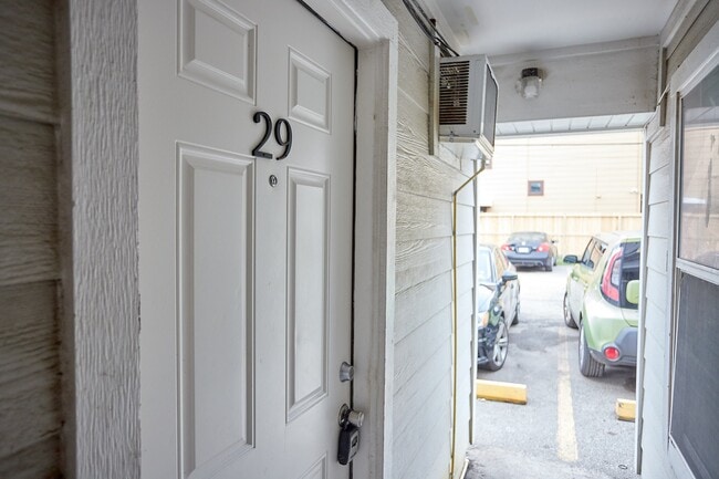 Photo - 1419 Hawthorne St Unit 29