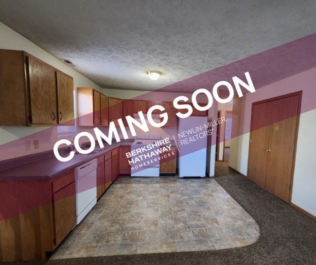 2 BR Upper Apartment - Pets Welcome! - 2 BR Upper Apartment - Pets Welcome!