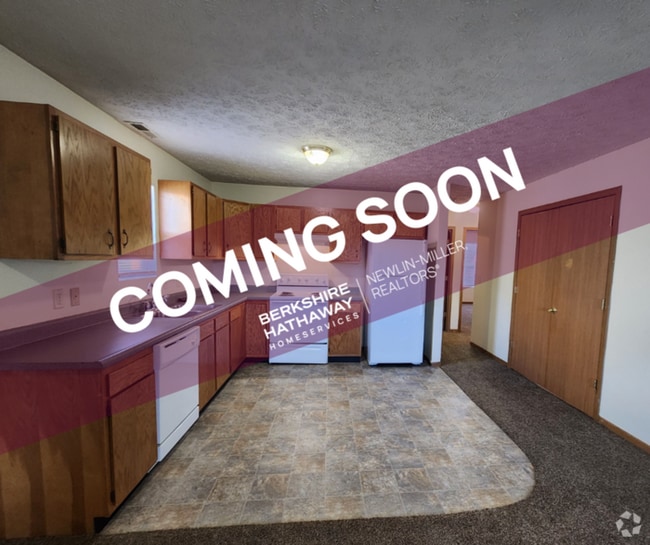 Building Photo - 2 BR Upper Apartment - Pets Welcome!