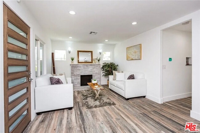 Photo - 1400 N Ave 46