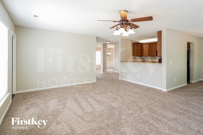 Photo - 335 Seneca River Dr