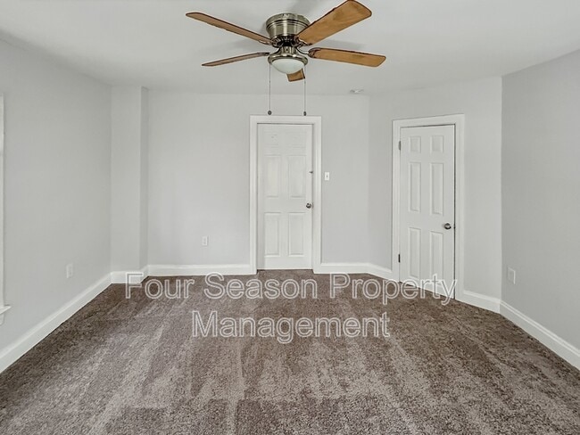 Photo - 336 S Locust St