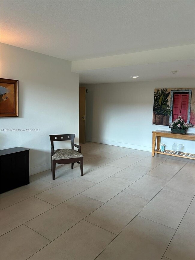 Photo - 100 Lakeview Dr Unit 207