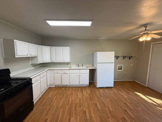 Photo - 2324 20th St