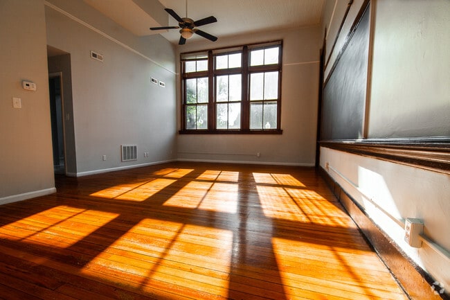 Building Photo - Whittier Place Rental