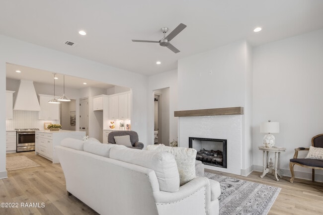 Photo - 103 Wishing Wl Dr