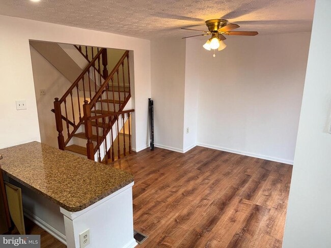 Photo - 9252 Pirates Cove