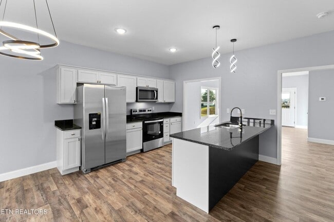 Photo - 2319 Island Blvd